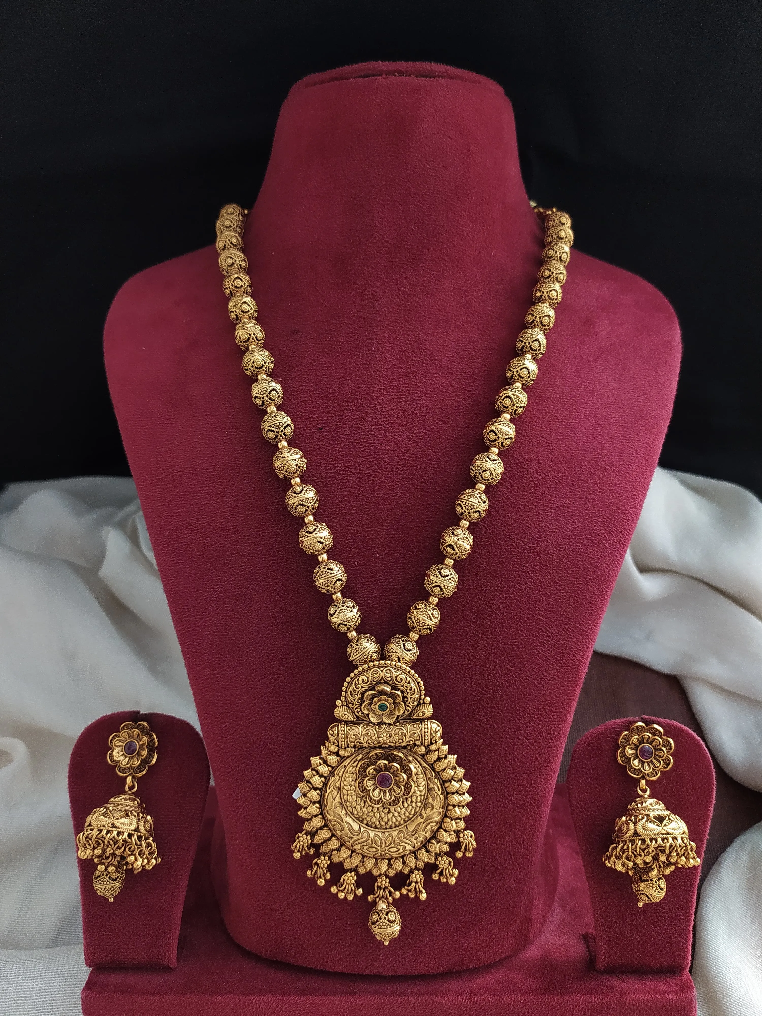 Elegant Floral Design Traditional Nagas Mala Set