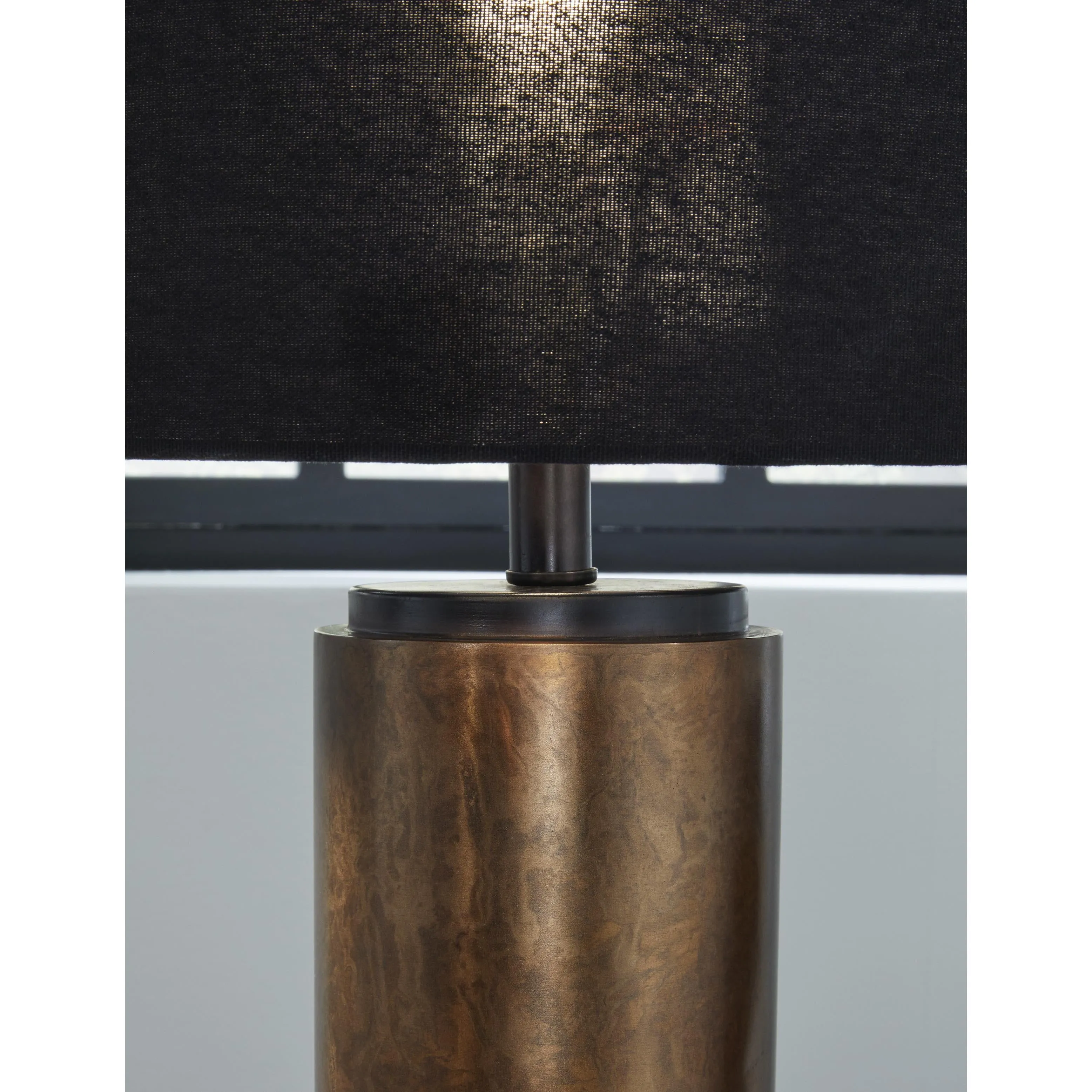 Signature Design by Ashley Hildry Table Lamp L208304